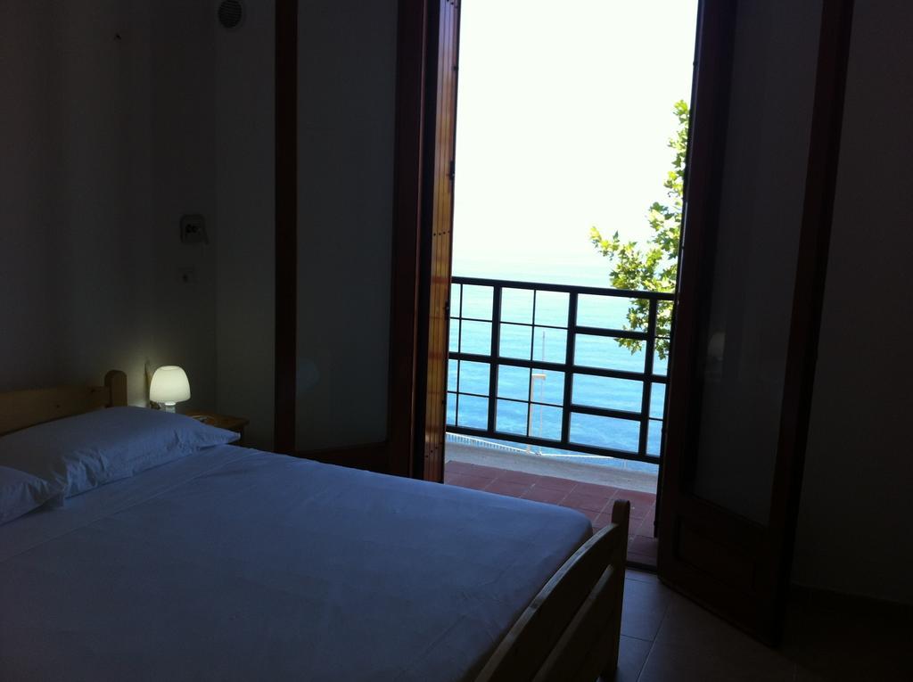 Marco Polo Casa Vacanze Pollina Room photo